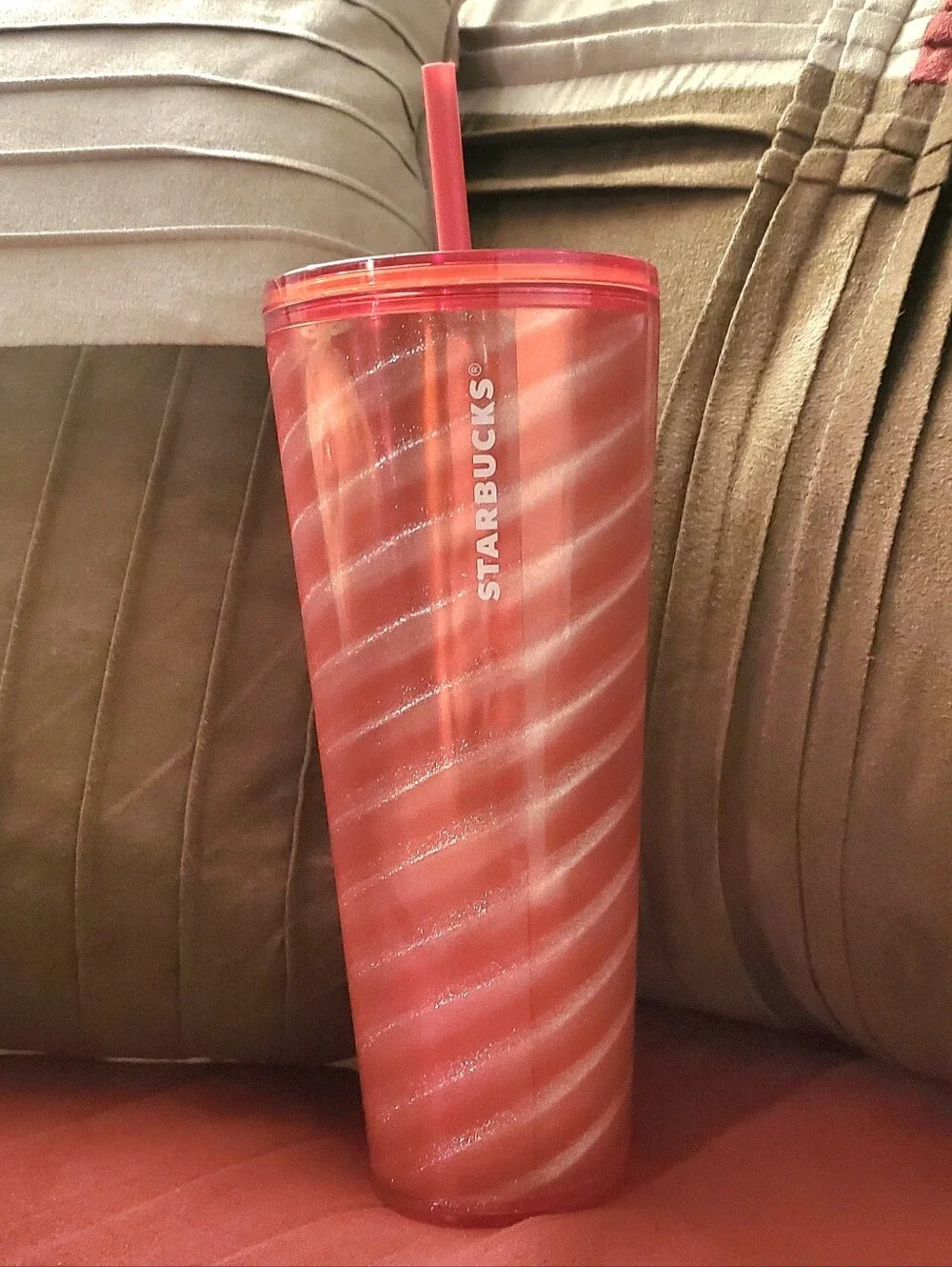 Starbucks holiday 2023 red swirl venti cold cup